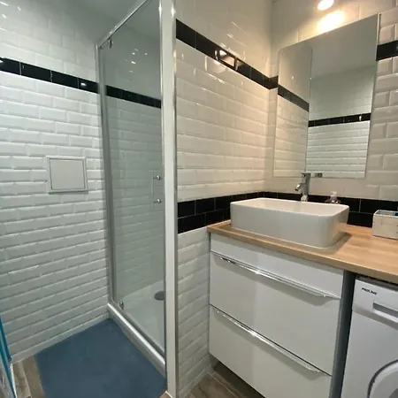 Beau Studio Cosy Calme En Face Du Port Sur Le Quai Appartement